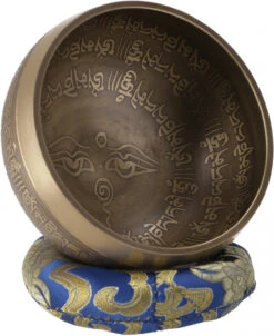 Handgearbeitete Gravierte Klangschale Mit Klöppel & Kissen - Ø 11 Cm Modell 19