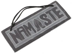 Tibetisches Steinbild, Relieff Aus Schiefer - Namaste 3 - 5,5x13,5x0,7 Cm