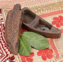 Alte Indische Tikka Box, Unikat, Holzschachtel Zur Aufbewahrung, Gewürzdose - Modell 1 - 4x7 Cm