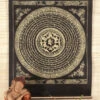Buddhistischer Wandbehang Aus Loktapapier, Tibetischer Buddhismus Dekoration - OM Mantra Mandala/gold - 70x47 Cm