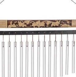 Aluminium Klangspiel, Exotisches Windspiel Mit Schnitzerei - Variante 2 5 Aluminium Klangspiel, Exotisches Windspiel Mit Schnitzerei - Variante 2 -Deko Haus Store dec342396a7243ccb8c66c1faeeda72f